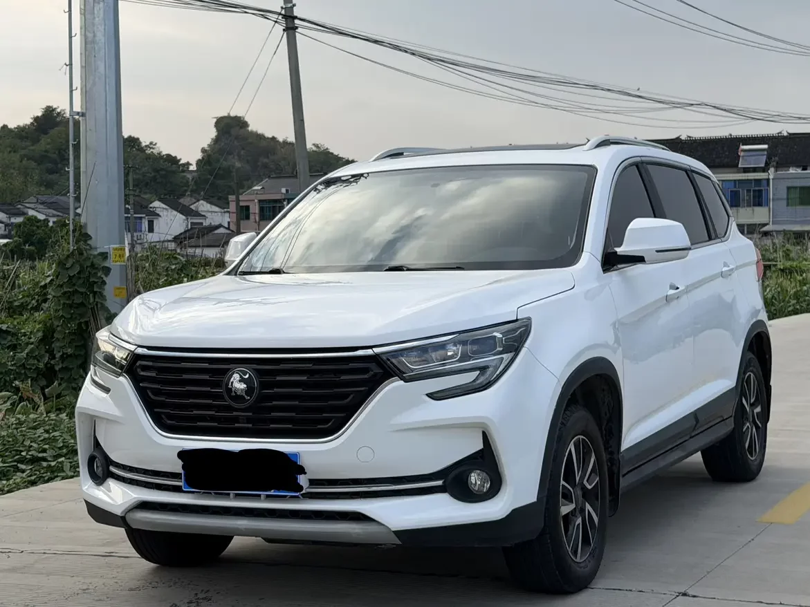 Forthing Fengxing T5  из Китая