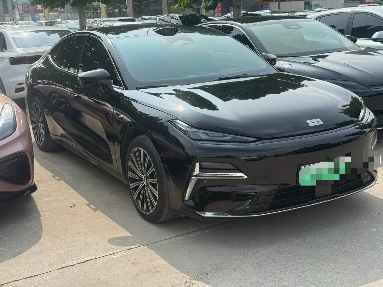 Geely Galaxy Star 8 PHEV