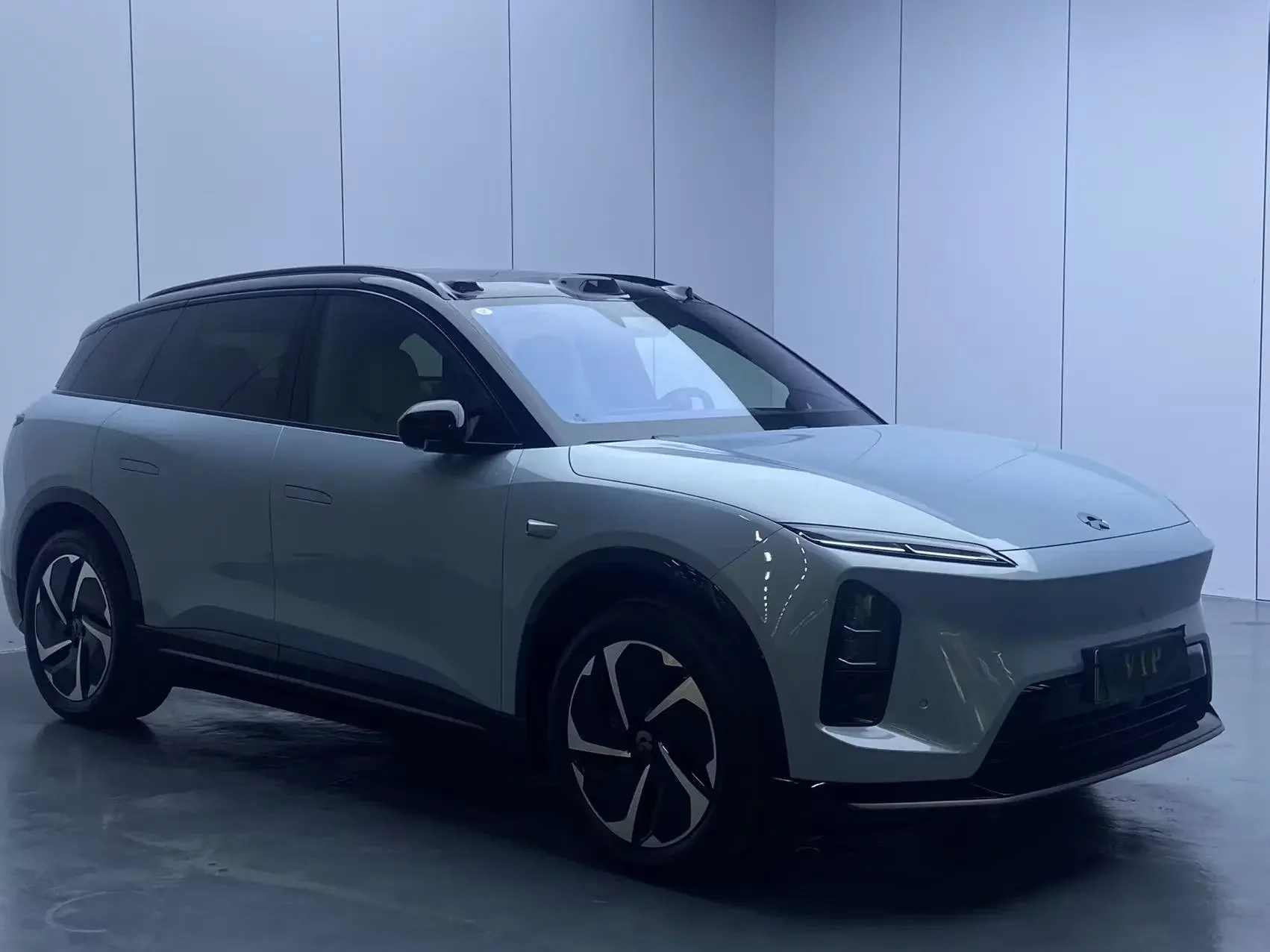 NIO ES6
