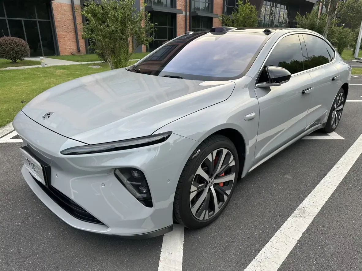 NIO ET7 2023