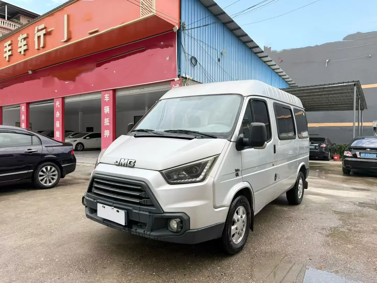 Jiangling Teshun  из Китая