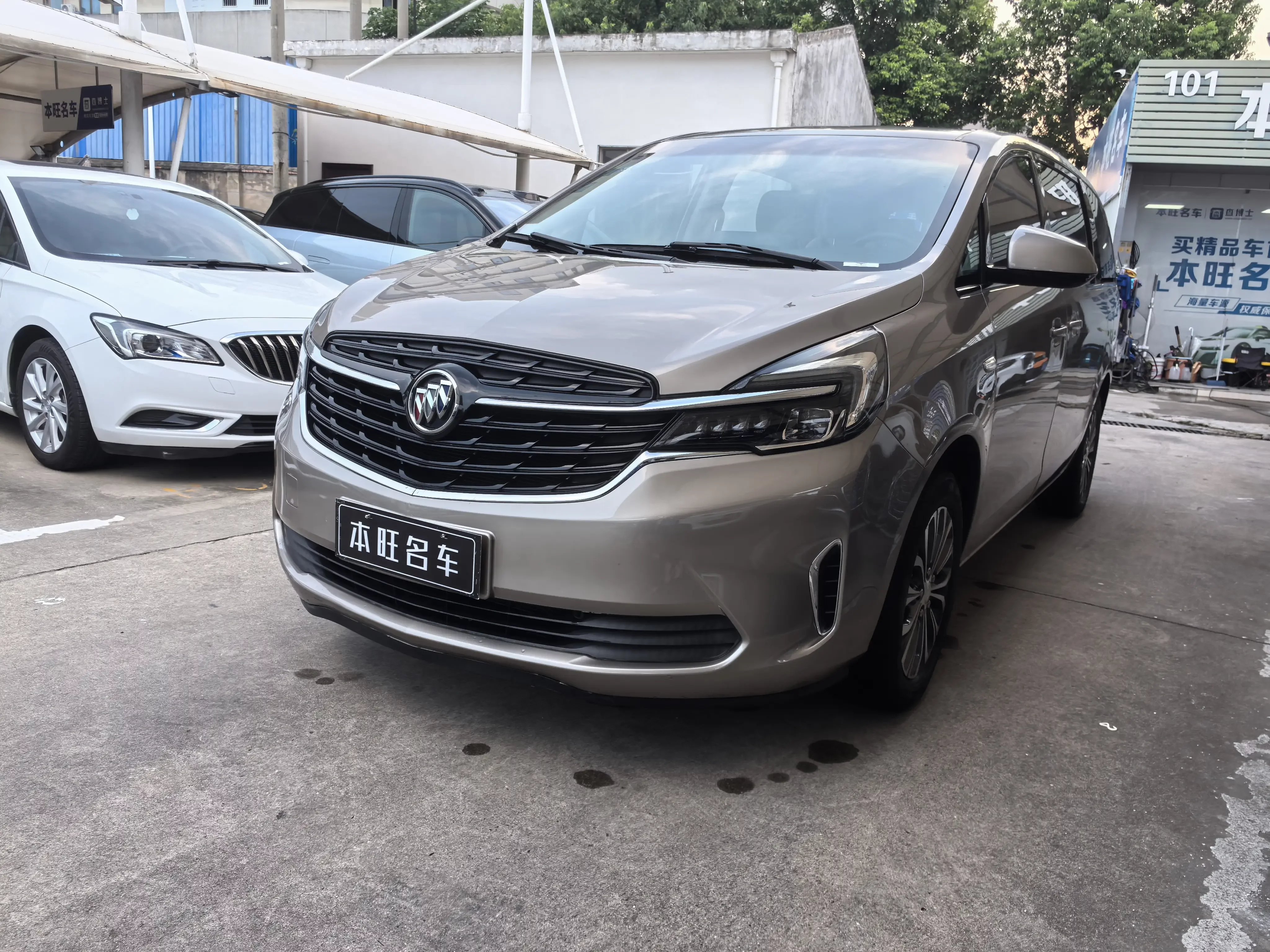 Buick GL8 2022