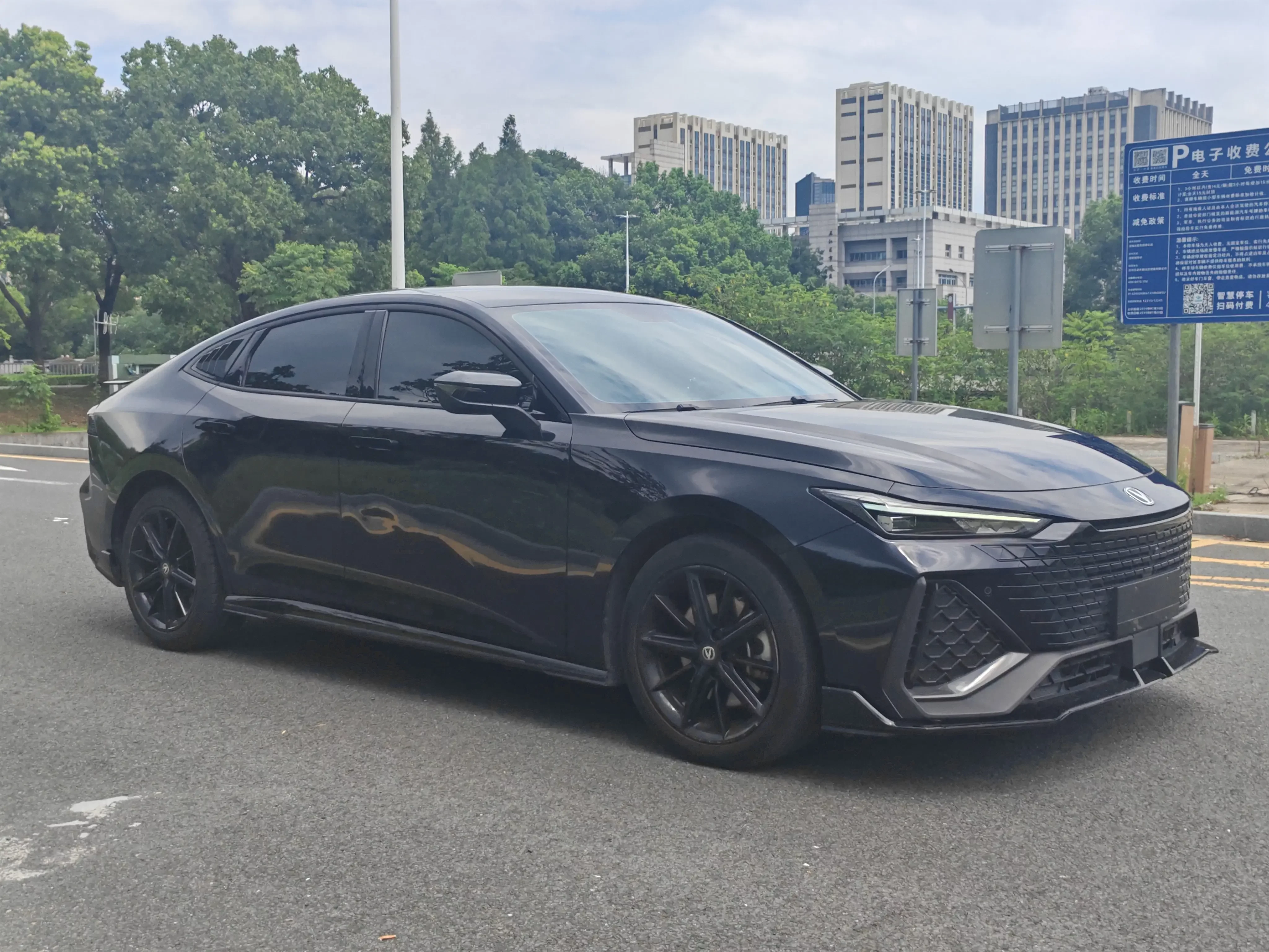 Changan UNI-V