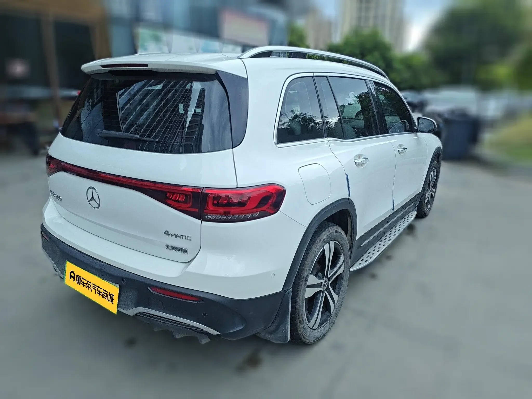 Mercedes-Benz EQB