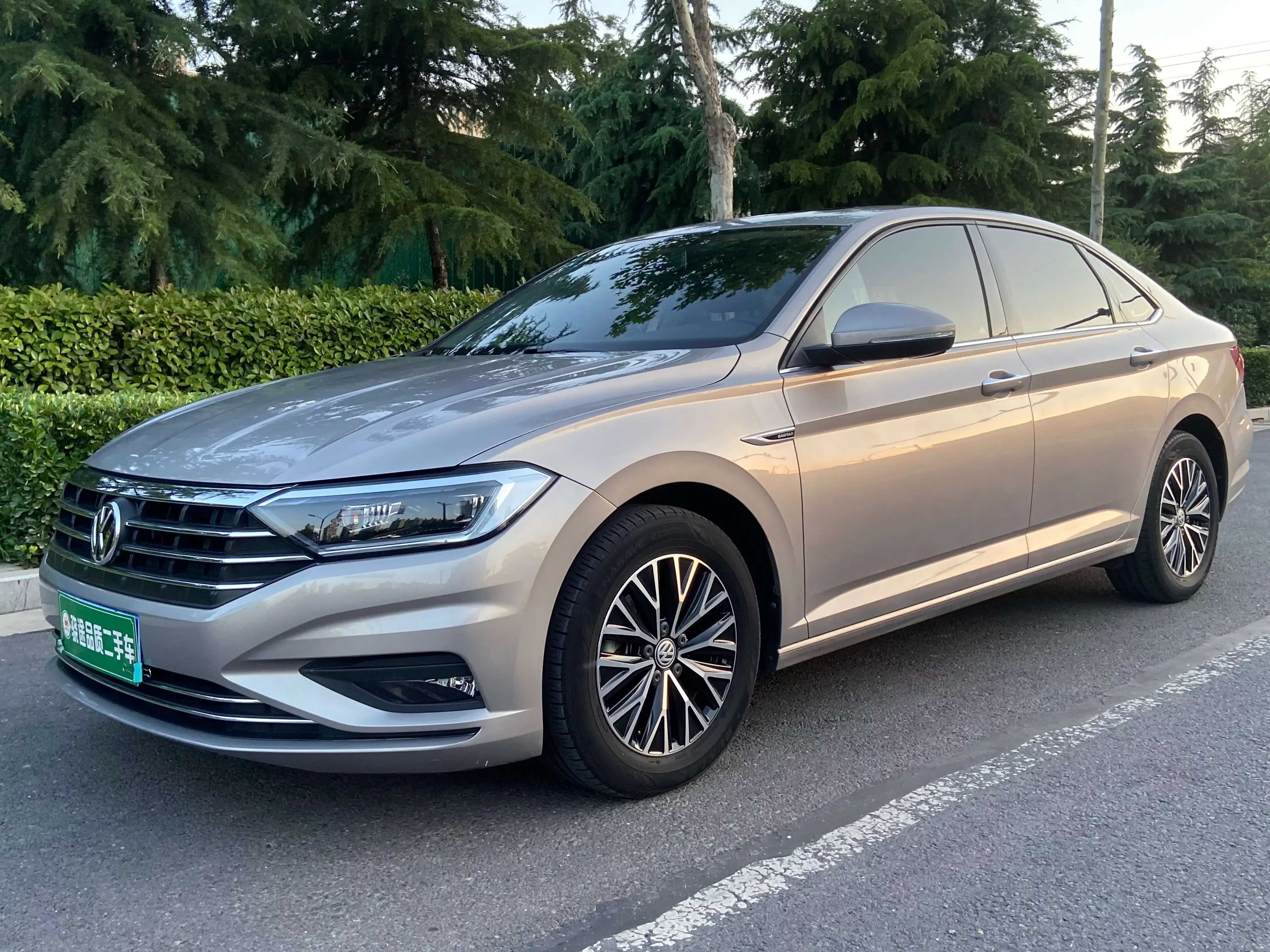 Volkswagen Sagitar