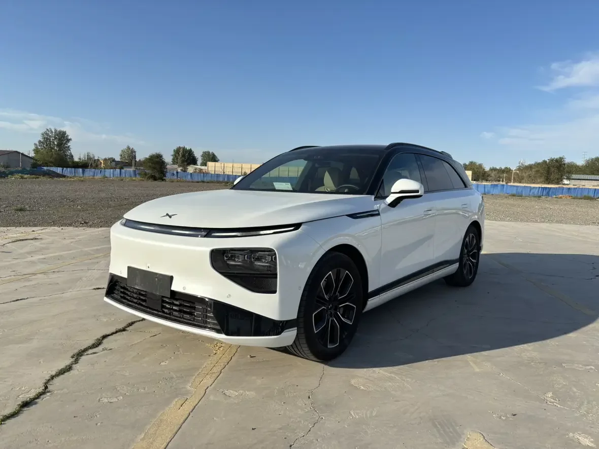 Xpeng G9