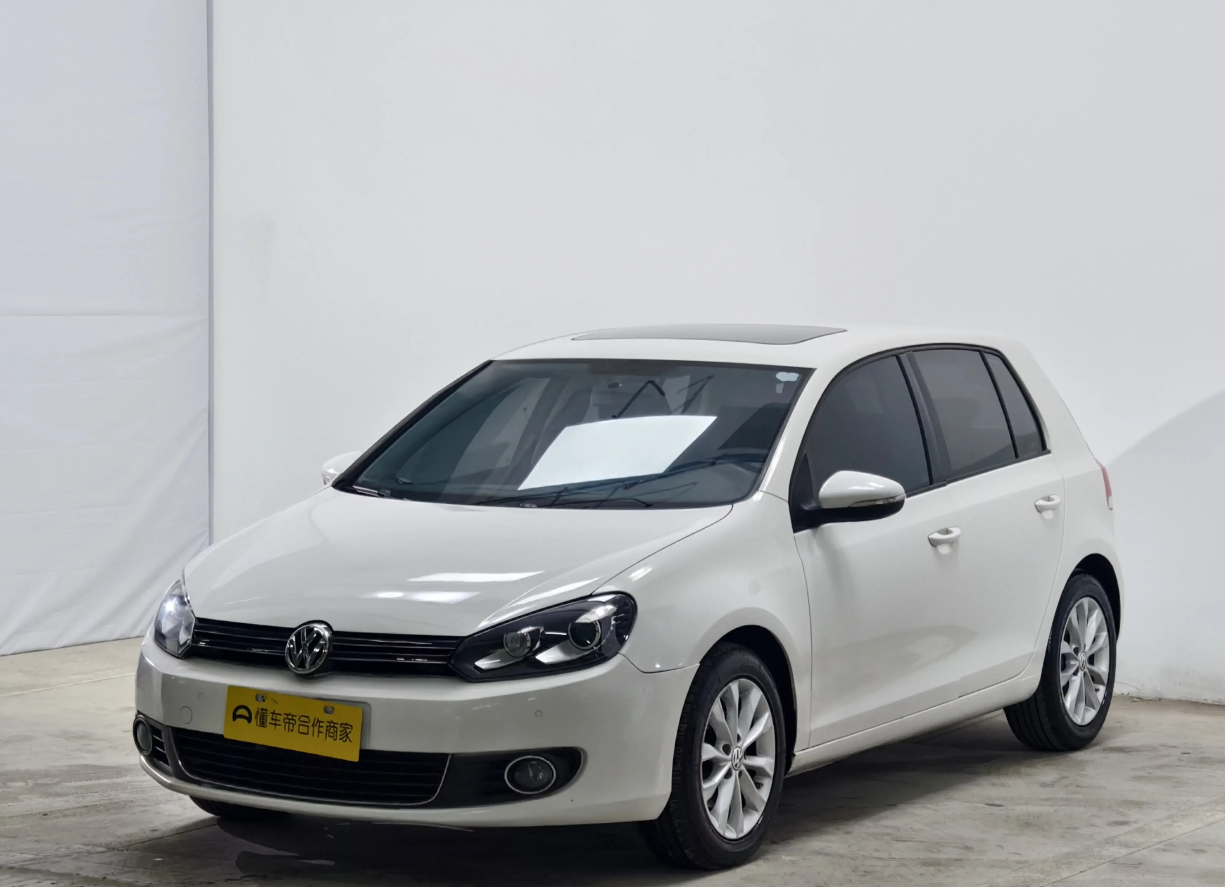 Volkswagen golf  из Китая