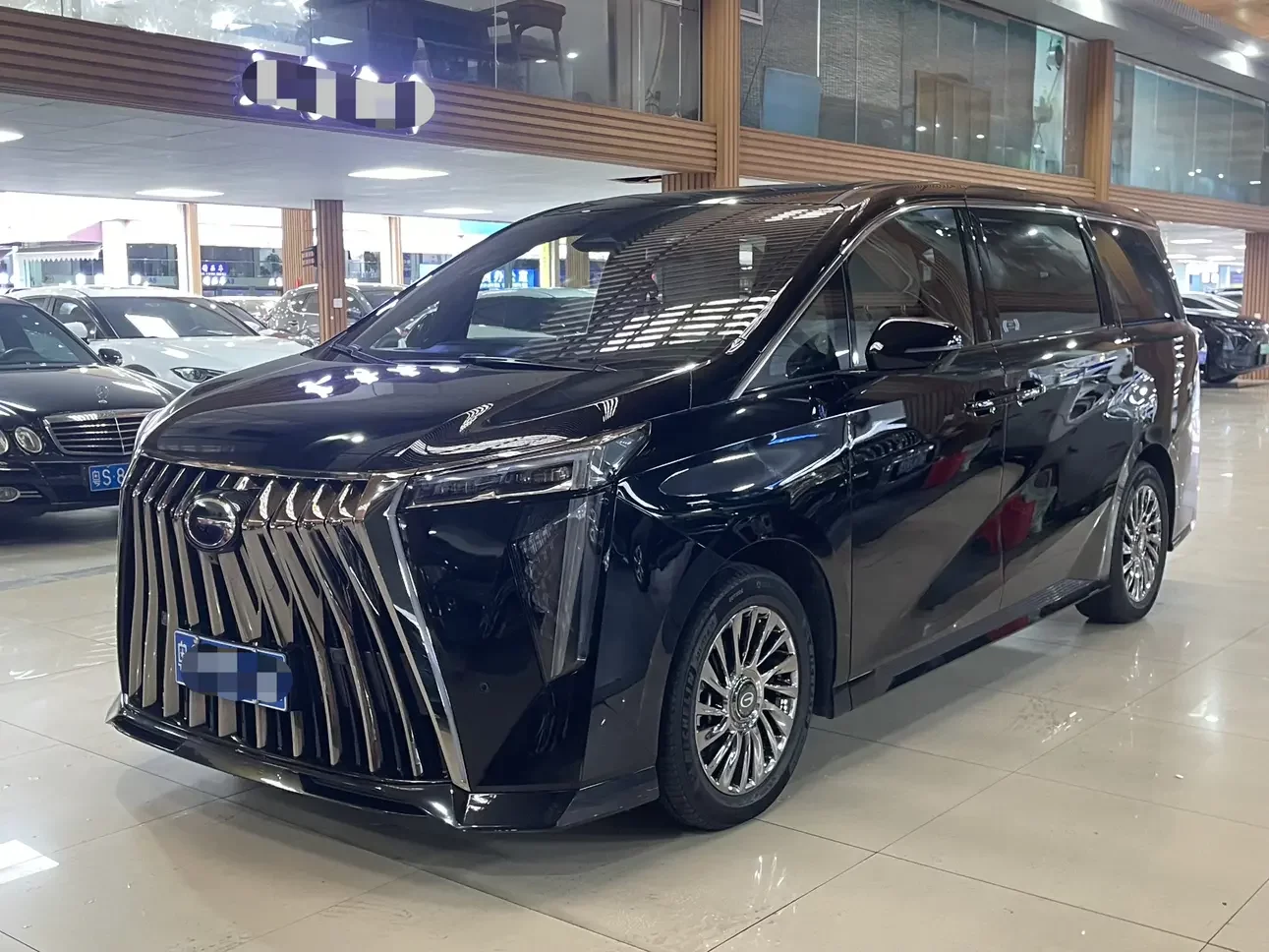 GAC Trumpchi M8