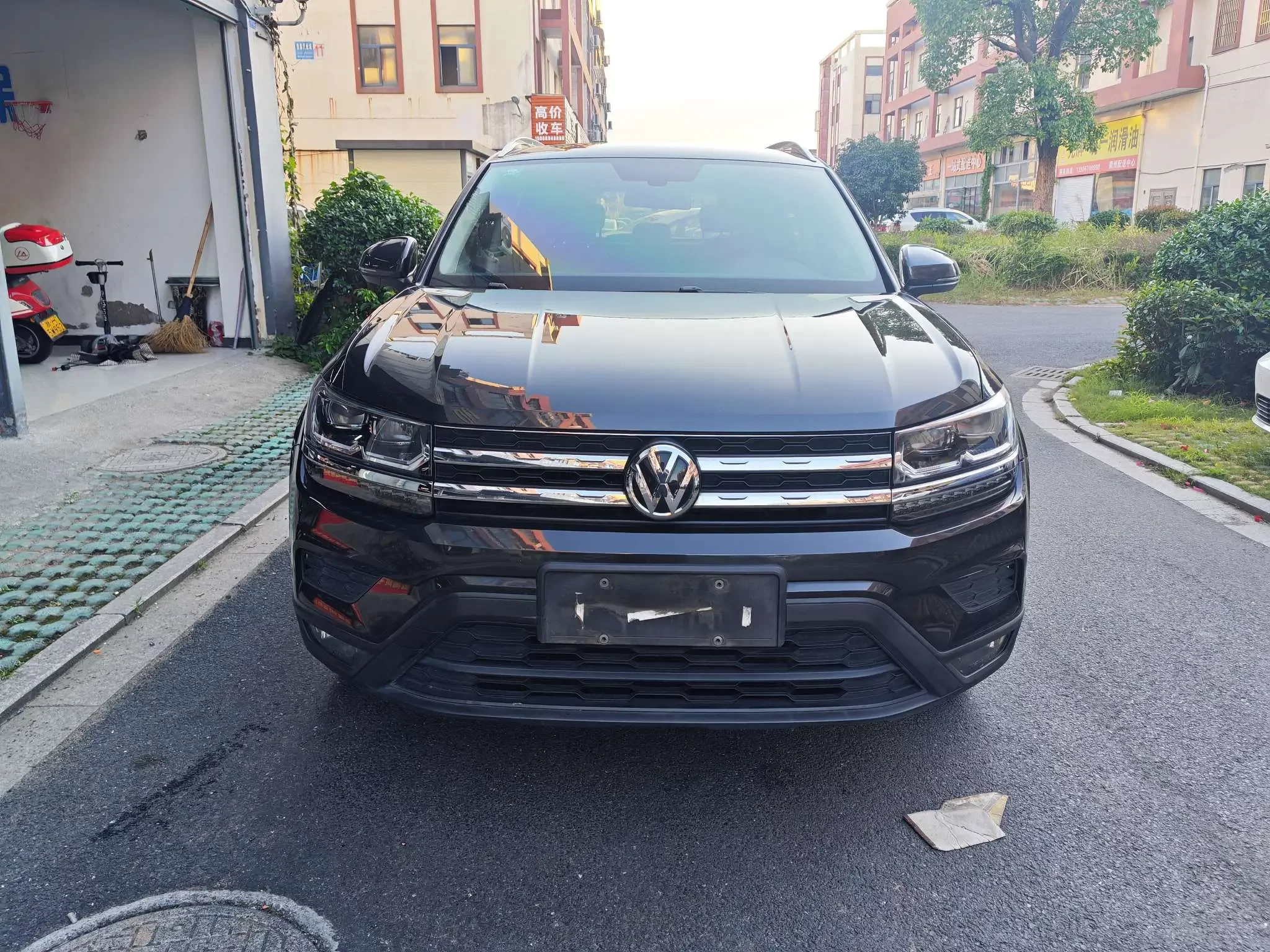 Volkswagen Tharu  из Китая