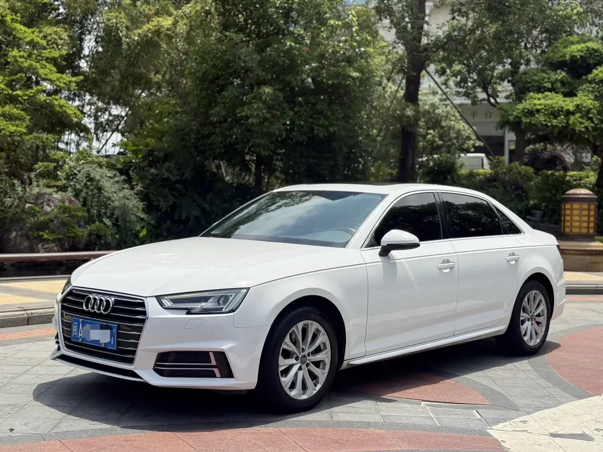 Audi A4L 2020