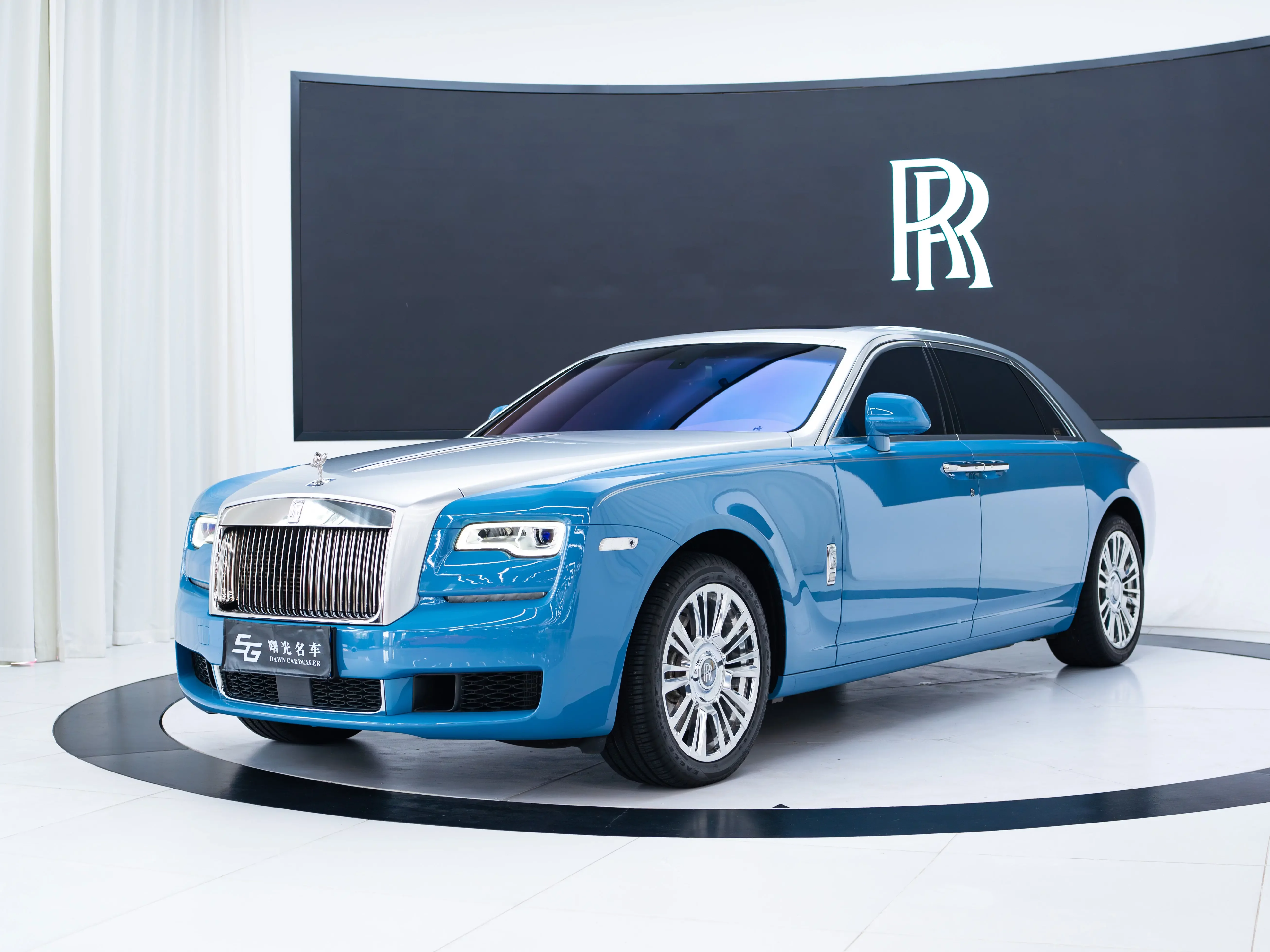 Rolls Royce Ghost  из Китая