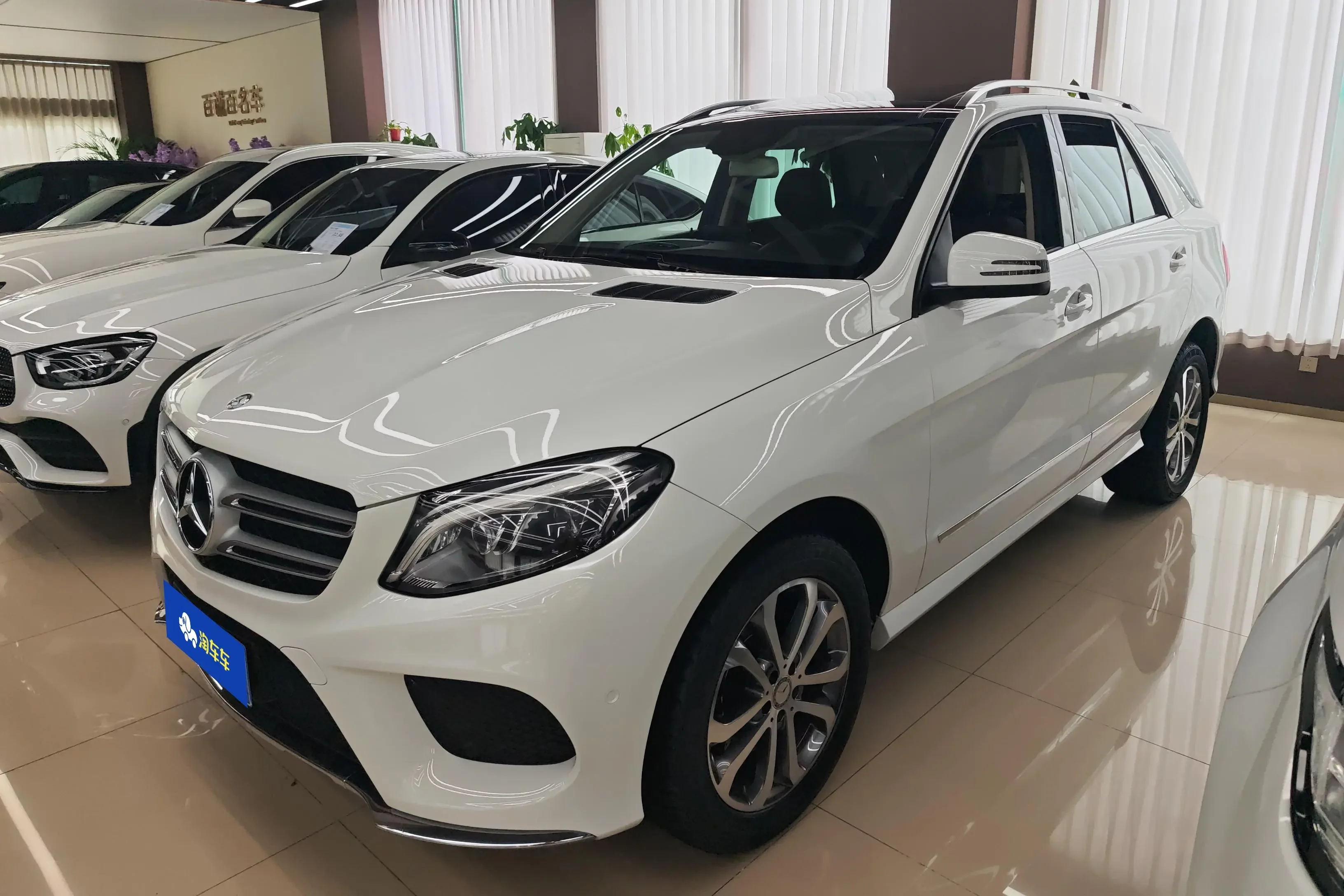 Mercedes-Benz GLE (Imported) 2016