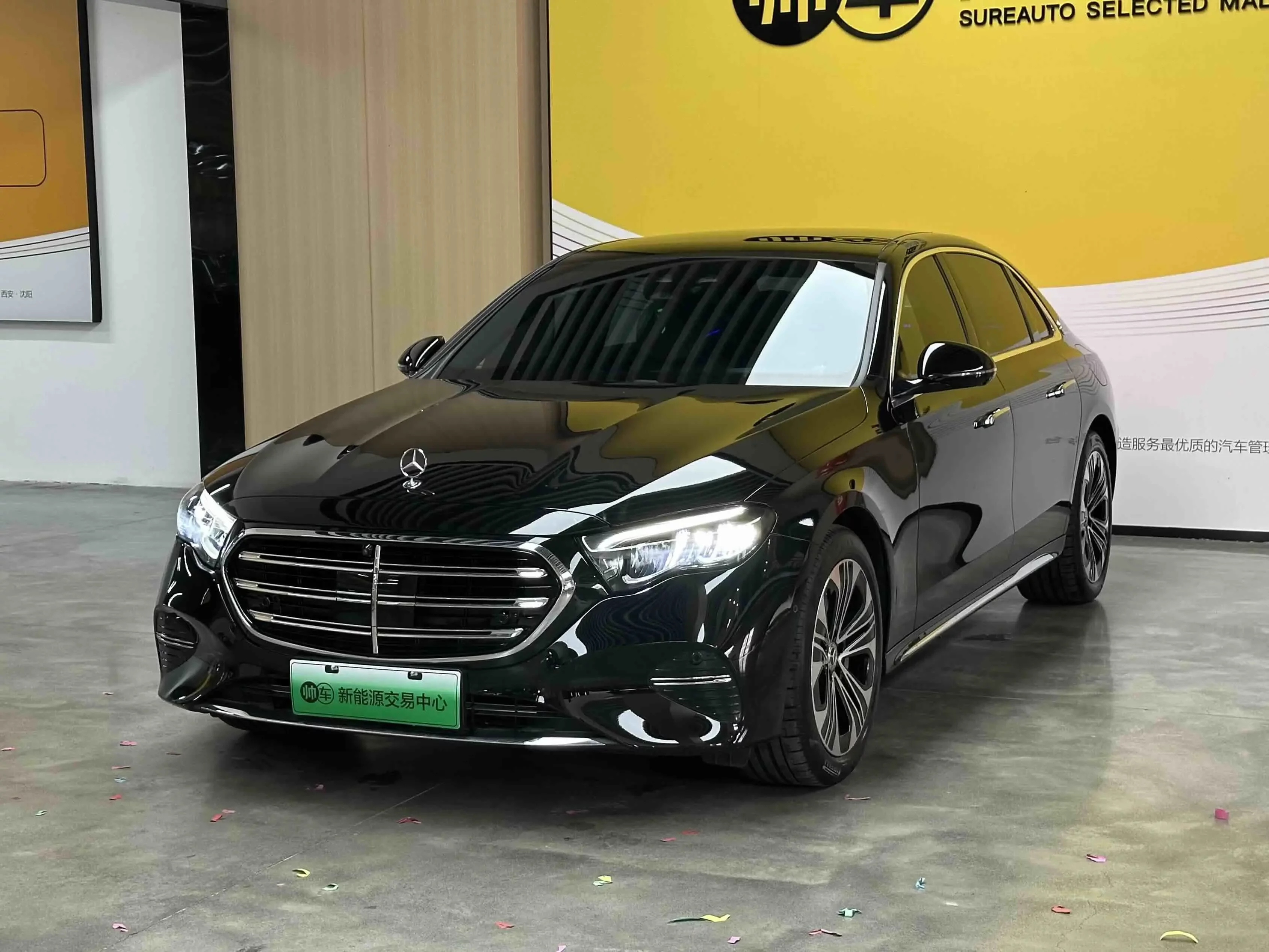Mercedes-Benz E-Class PHEV 2025