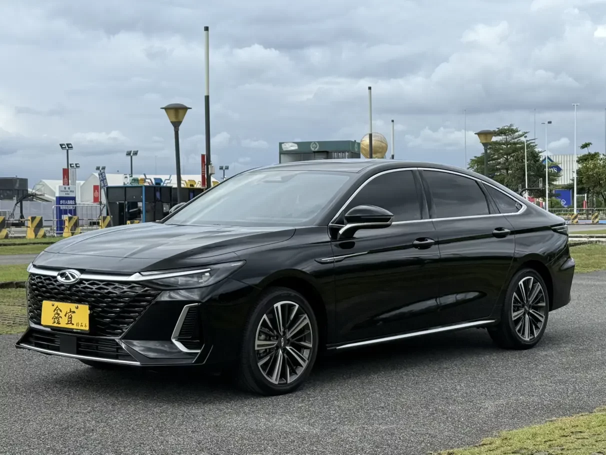 Chery Arrizo 8