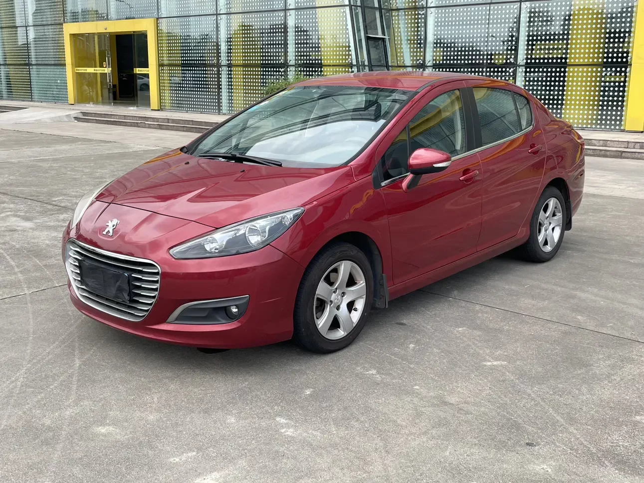 Peugeot 308  из Китая