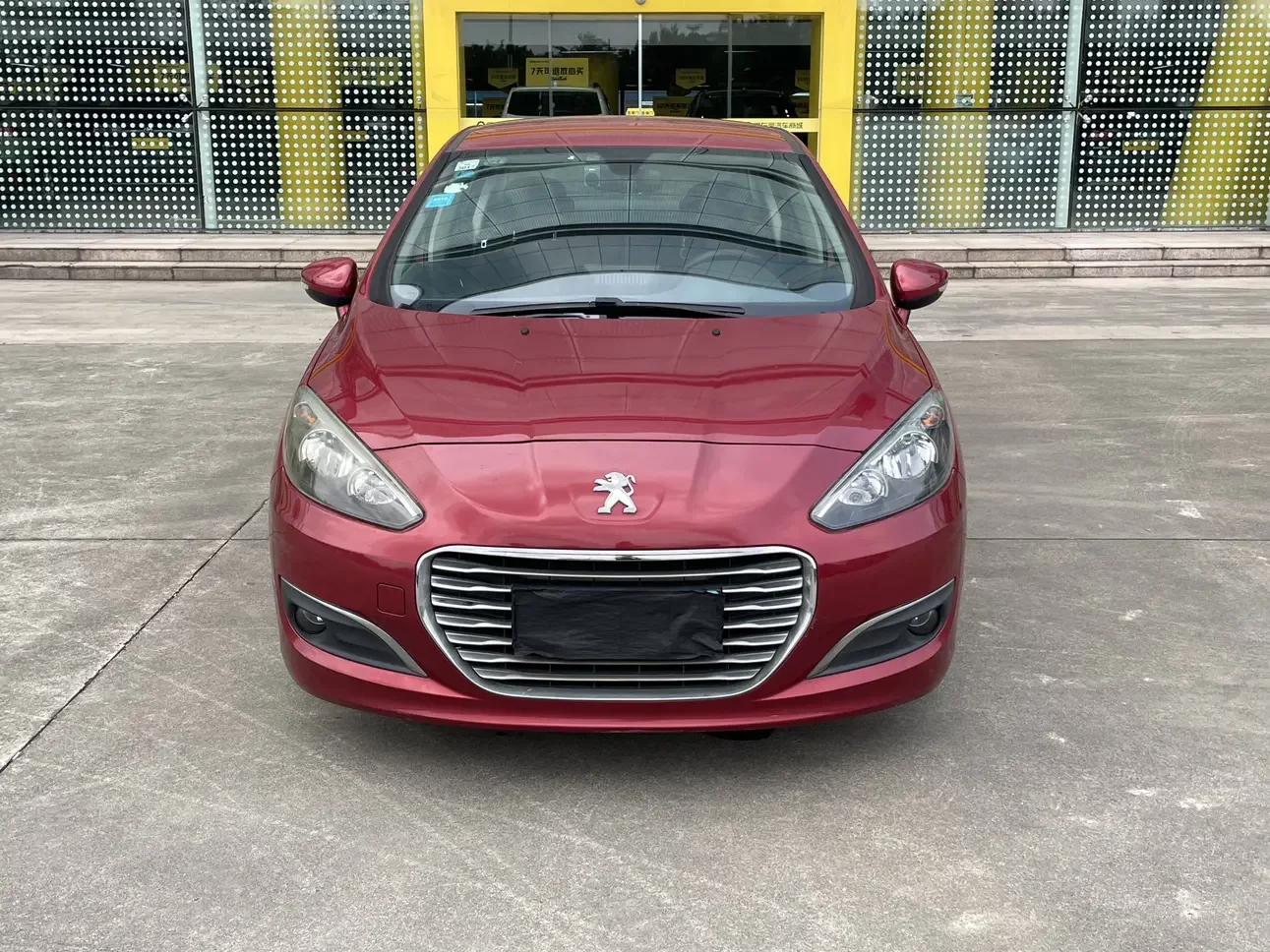 Peugeot 308  из Китая