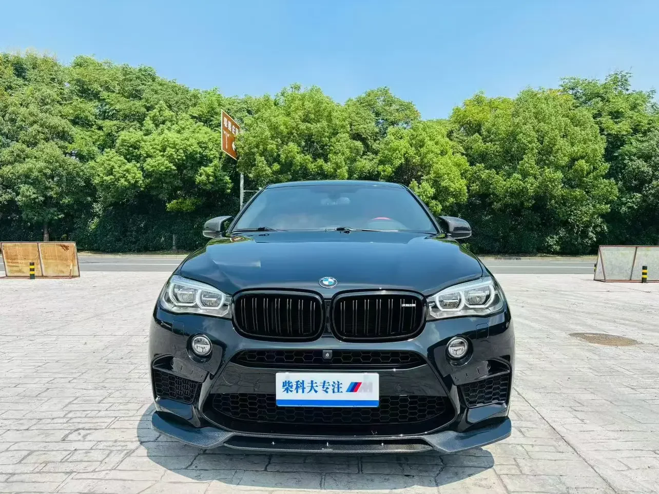 BMW X6 M  из Китая
