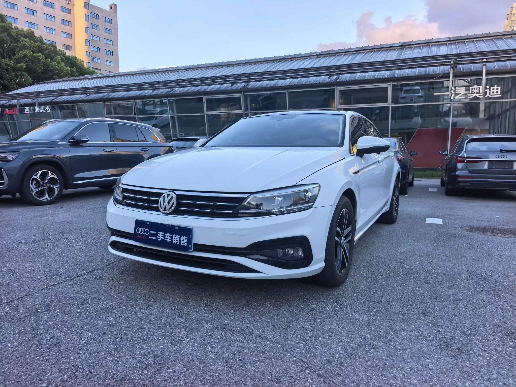 Volkswagen Lamando
