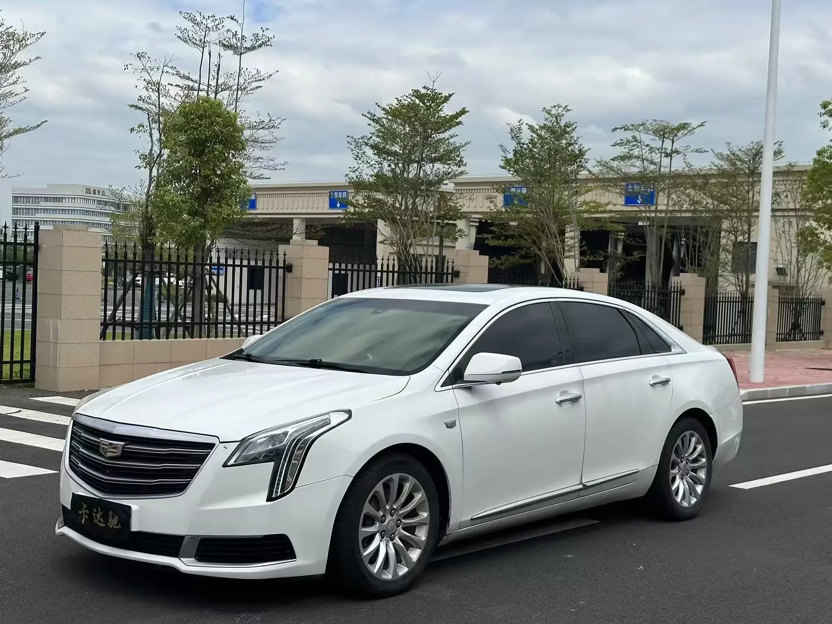 Cadillac XTS