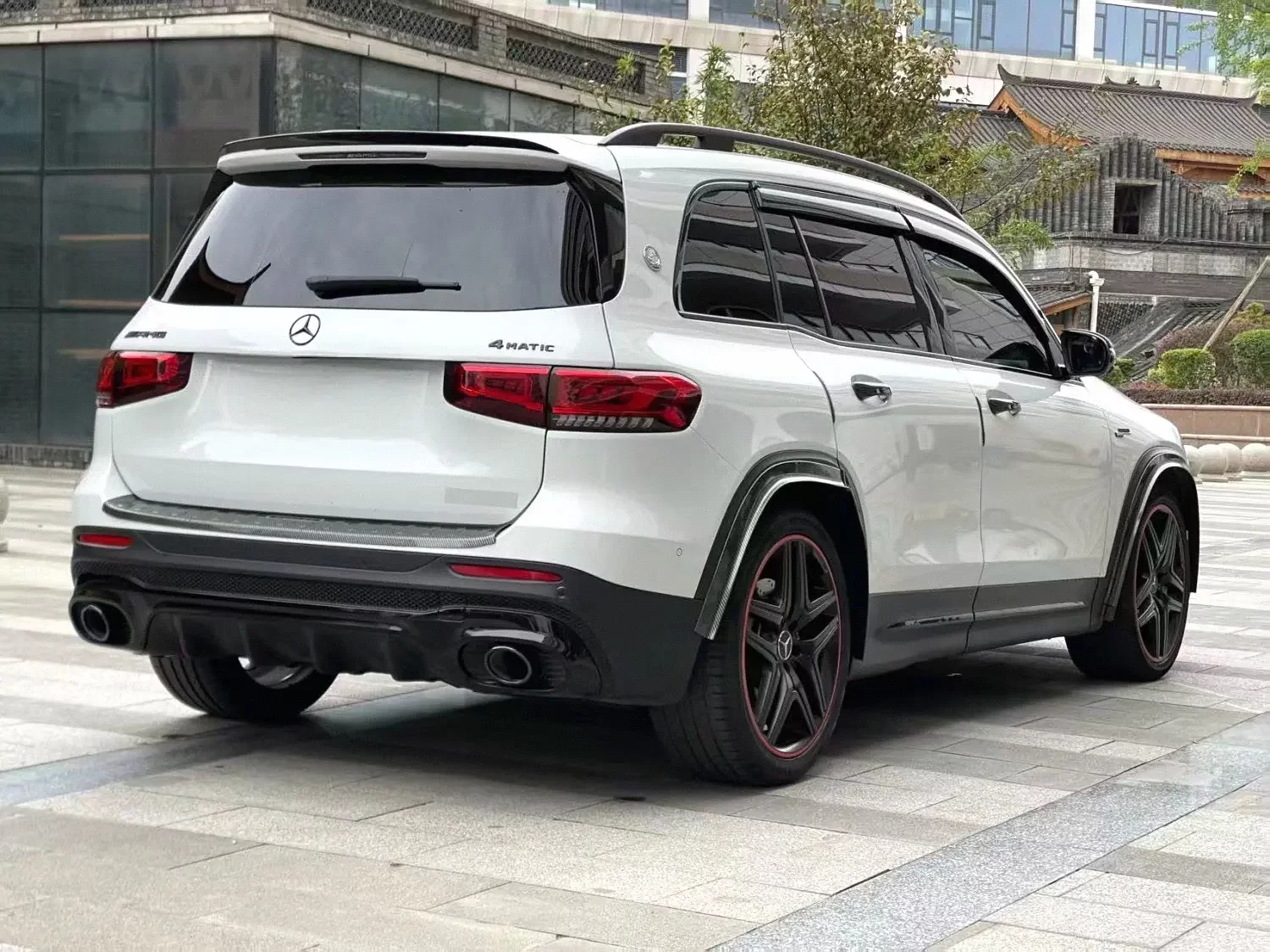 Mercedes-Benz GLB AMG