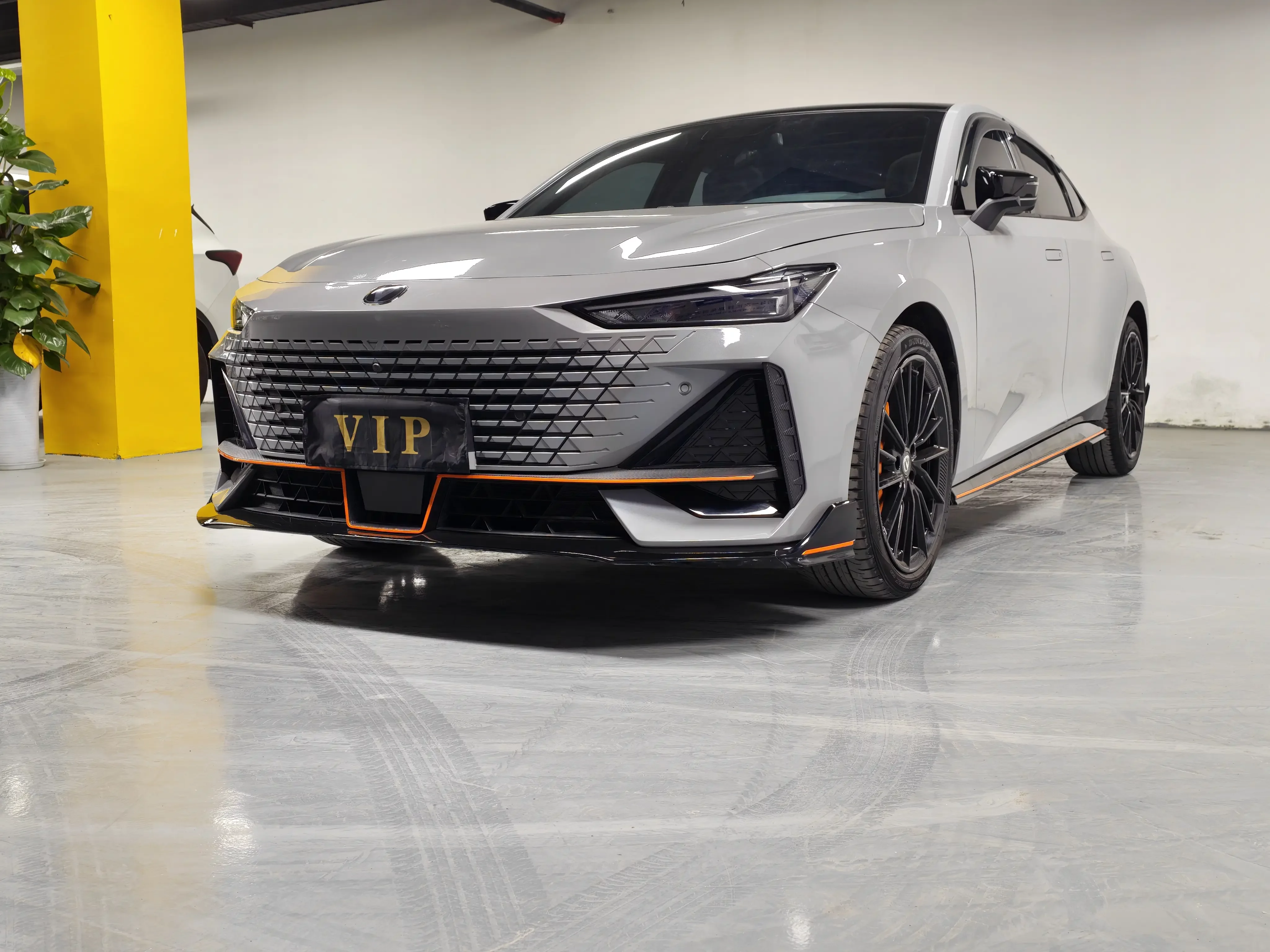 Changan UNI-V