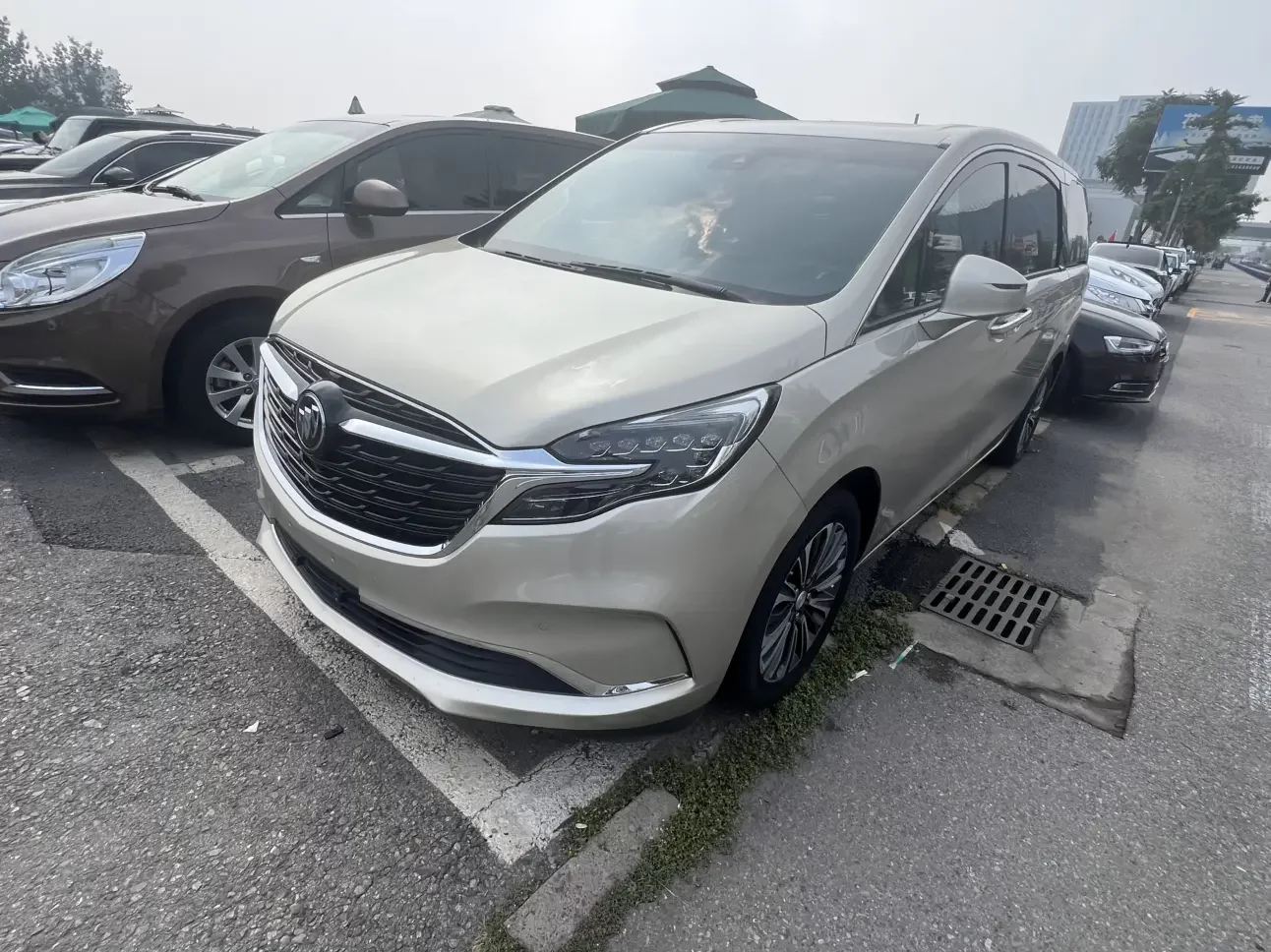 Buick GL8