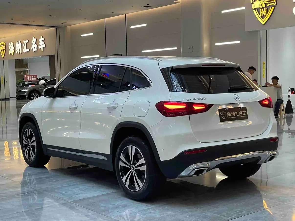 Mercedes-Benz GLA