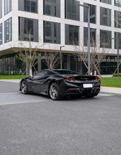 Ferrari F8