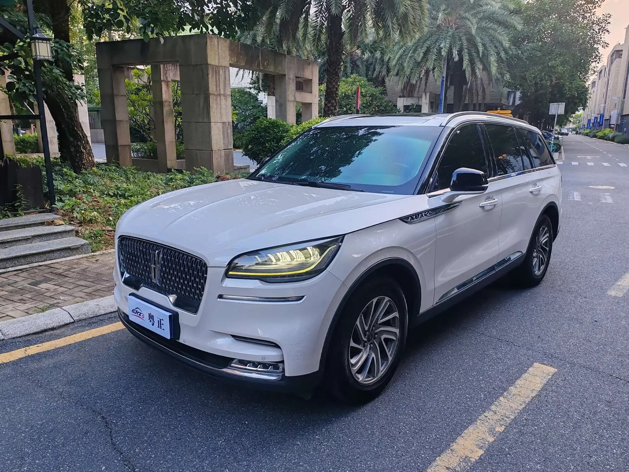 Lincoln aviator  из Китая