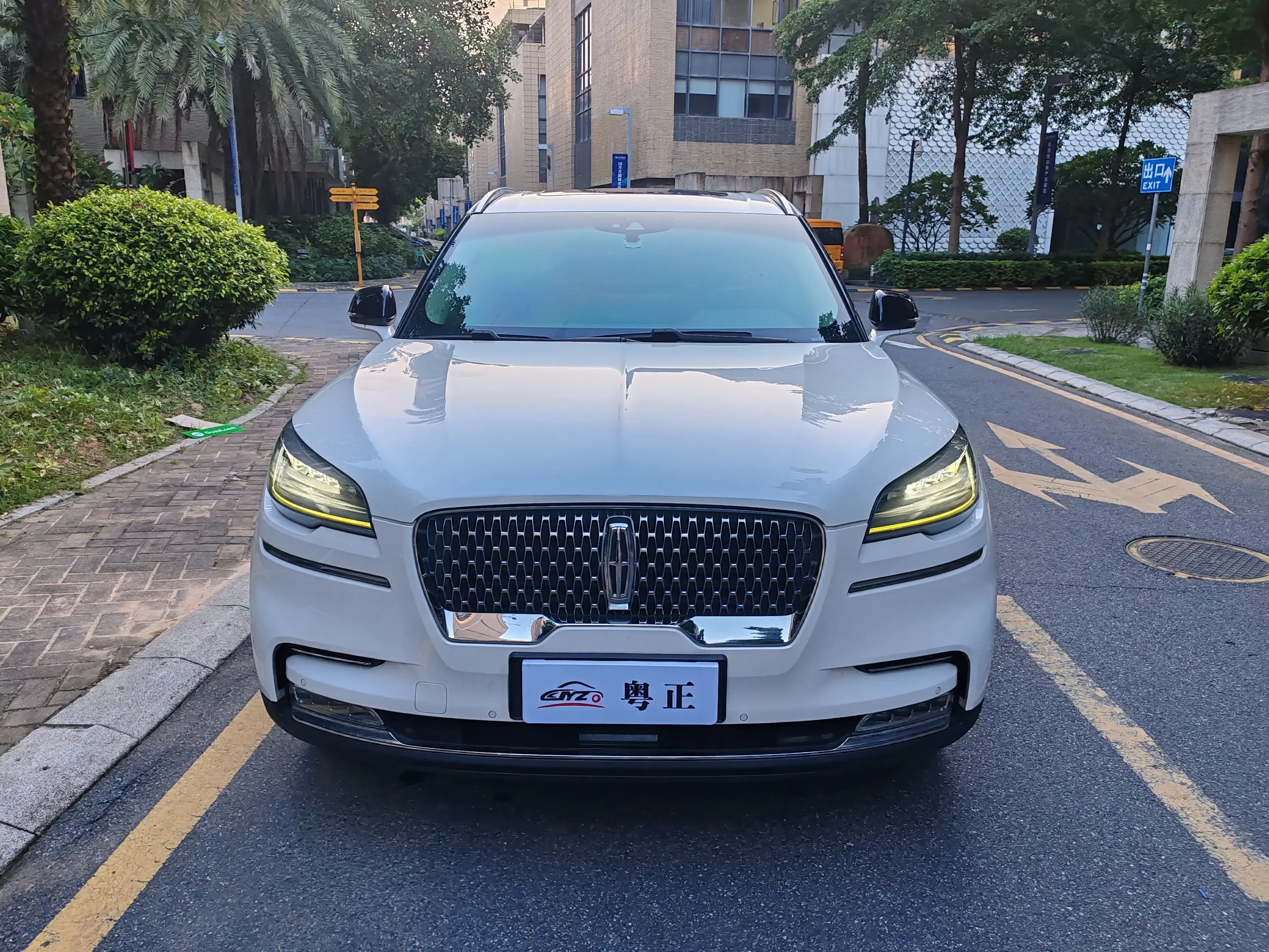 Lincoln aviator  из Китая