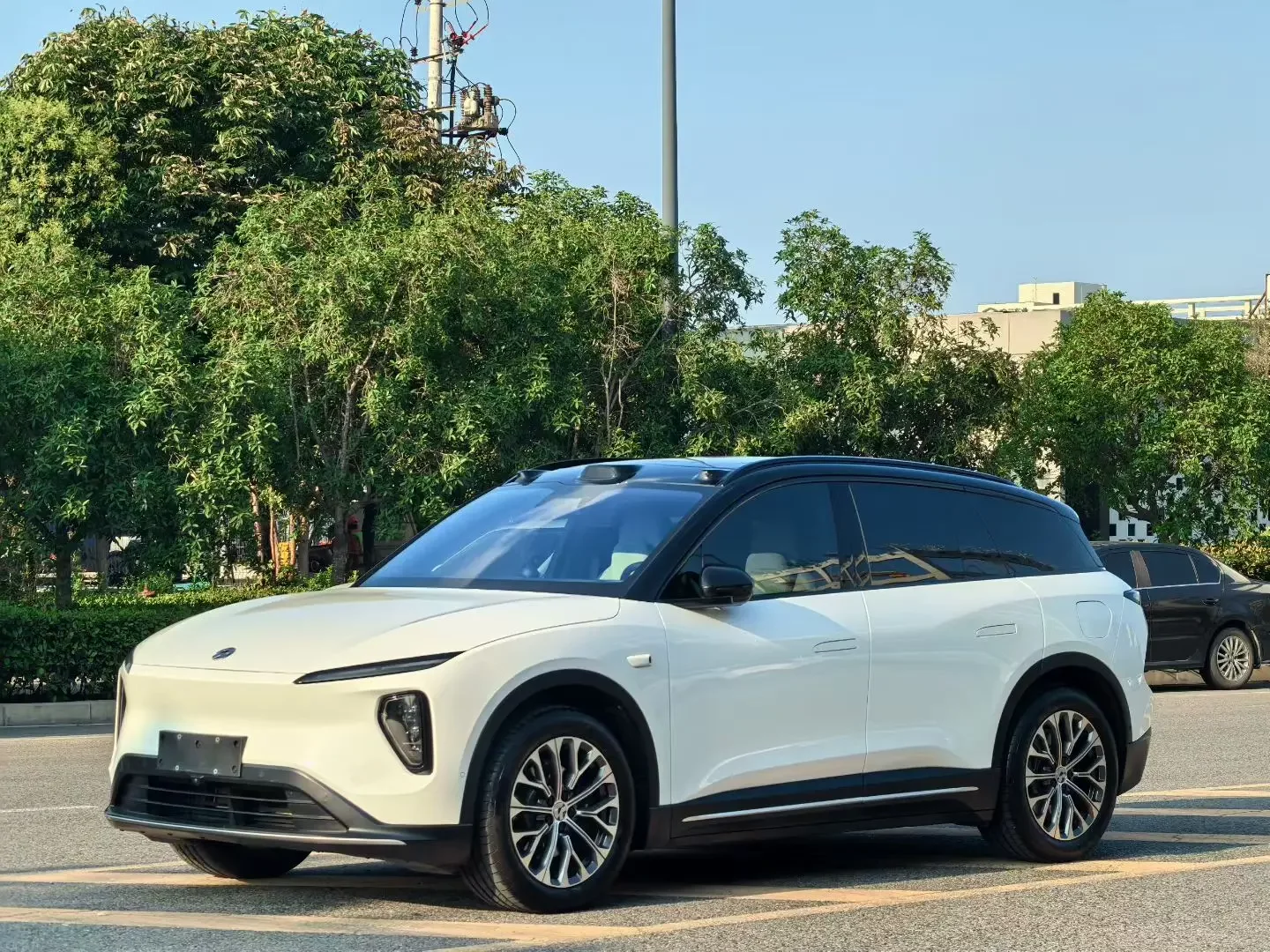 NIO ES6