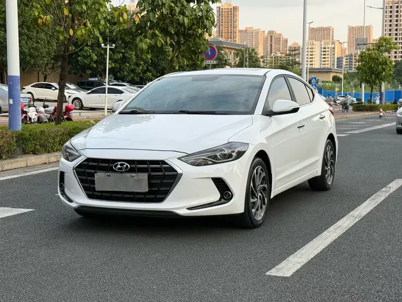 Hyundai lead