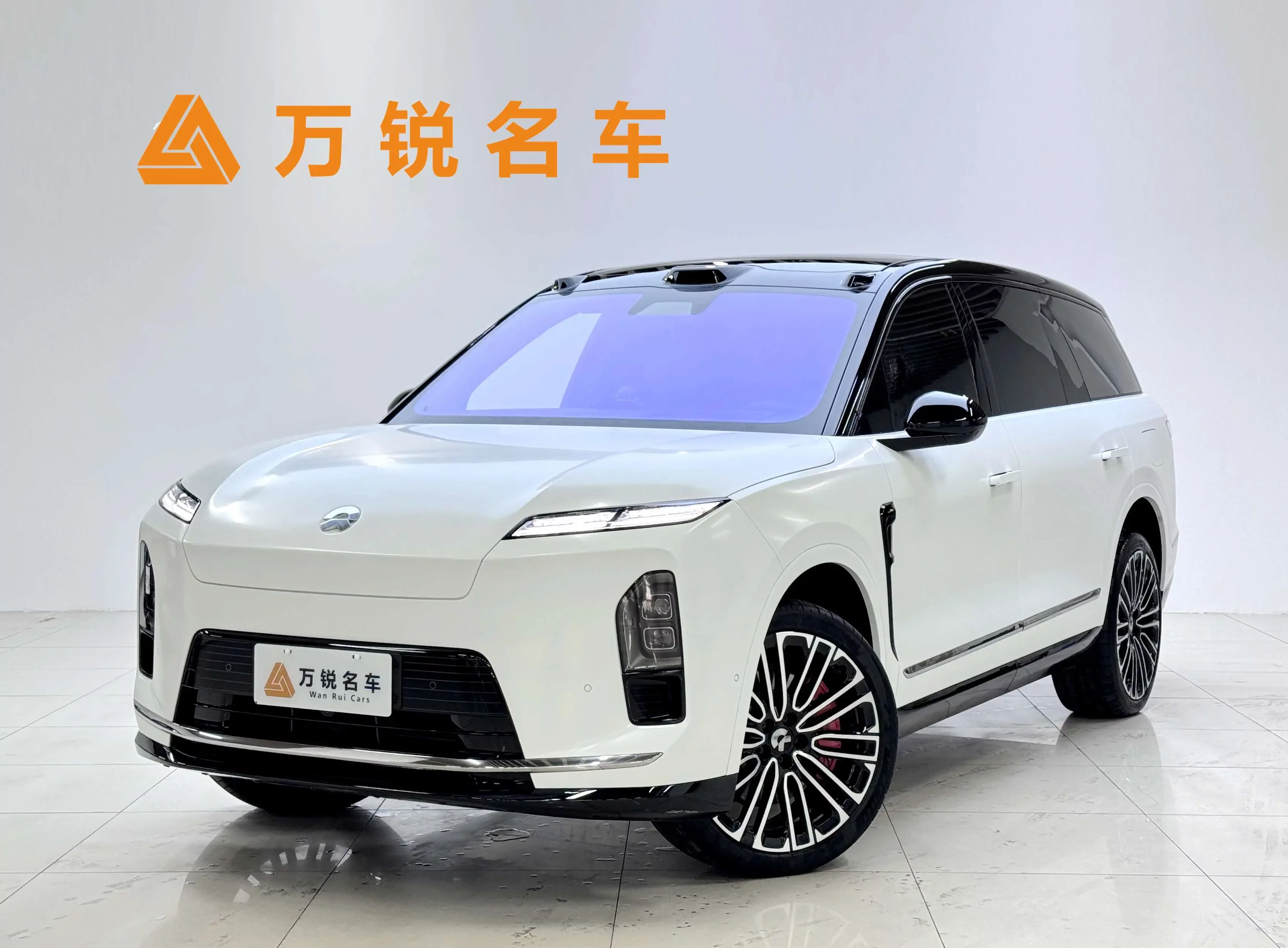 NIO ES8