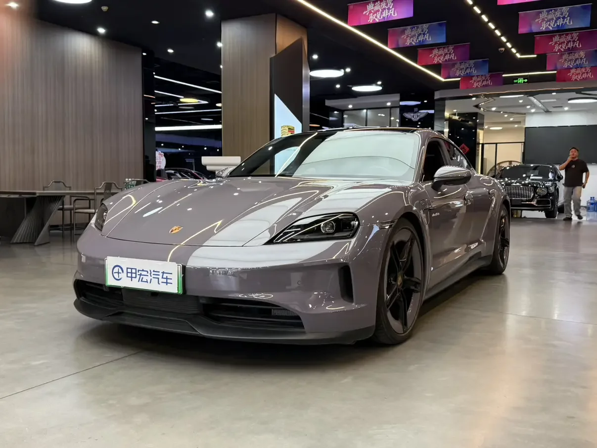 Porsche Taycan