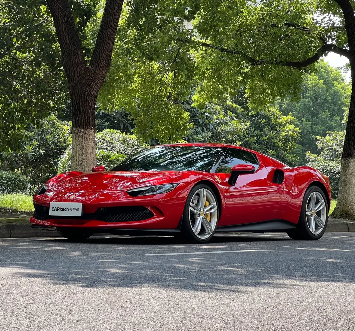 Ferrari 296  из Китая