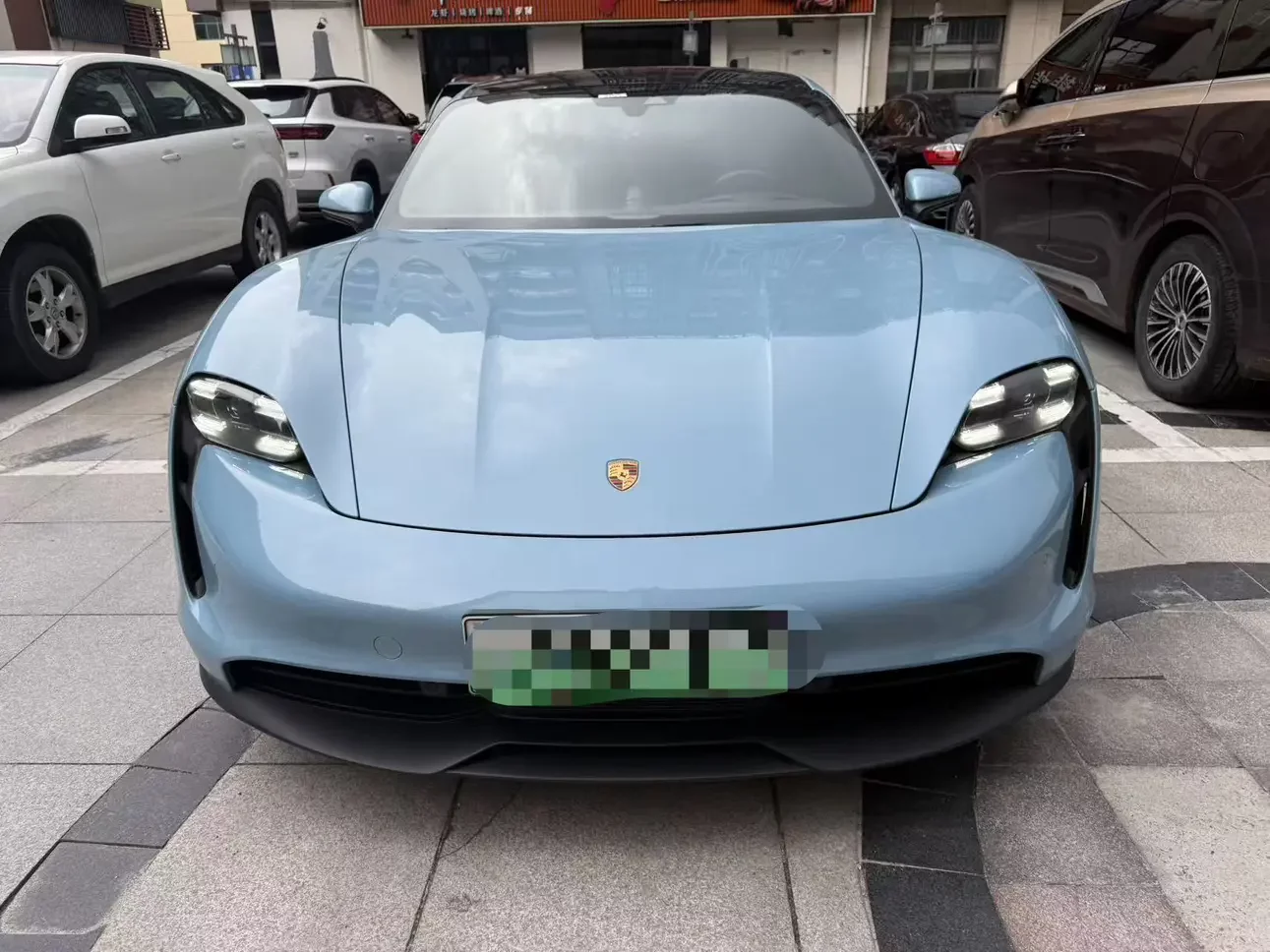 Porsche Taycan  из Китая