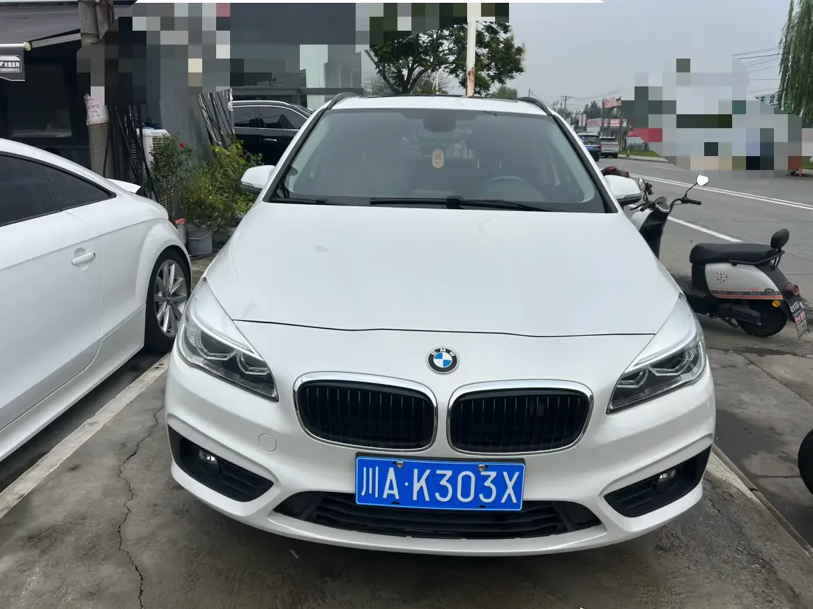 BMW 2 Series Active Tourer  из Китая
