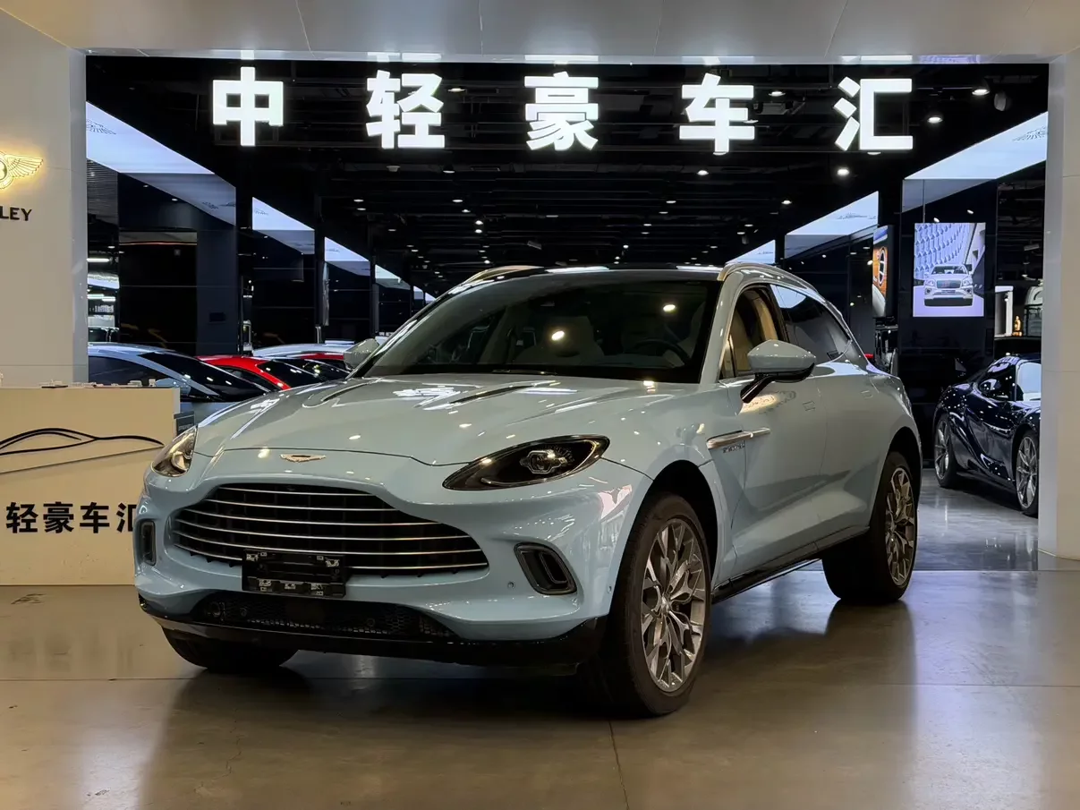 Aston Martin DBX  из Китая
