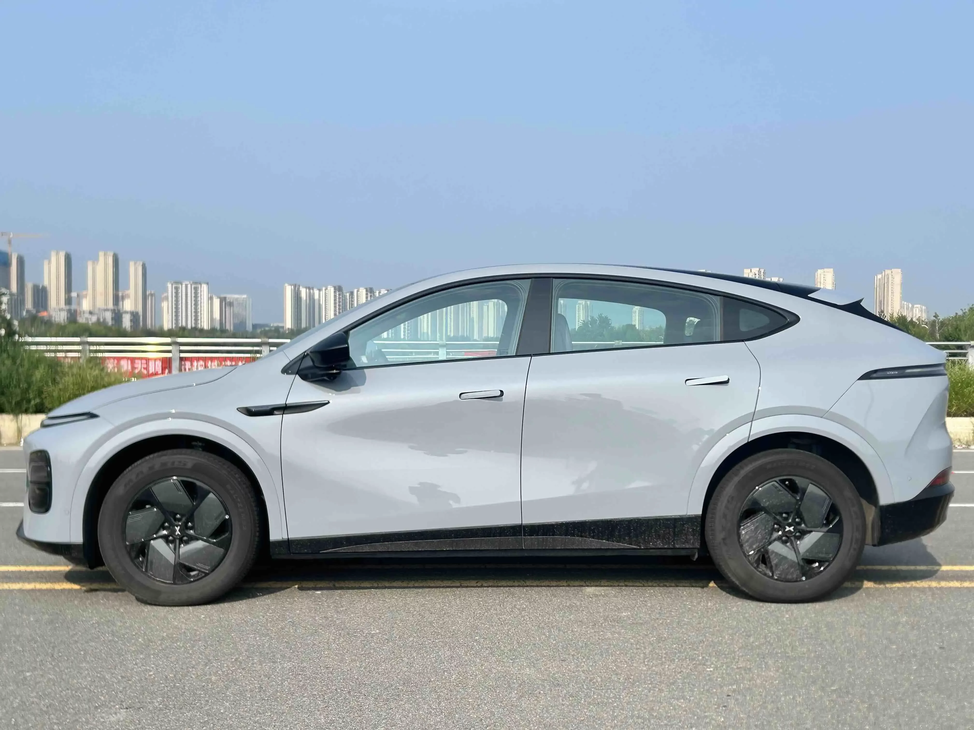 Xpeng G6