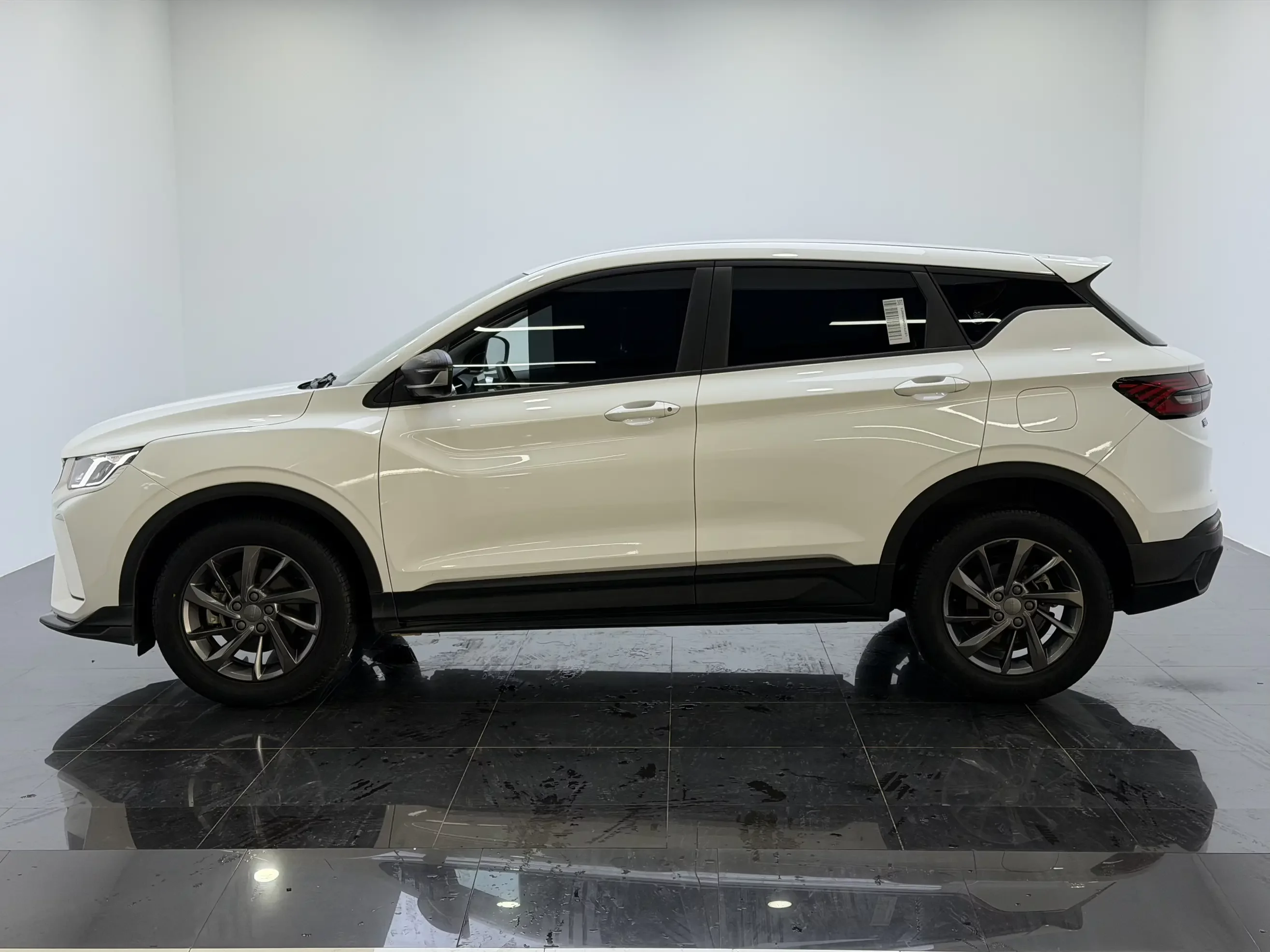 Geely Coolray SX11