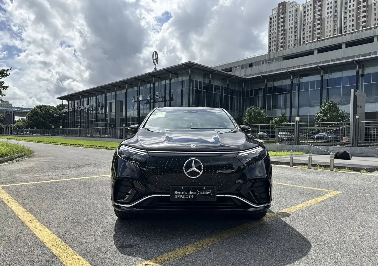 Mercedes-Benz EQS SUV