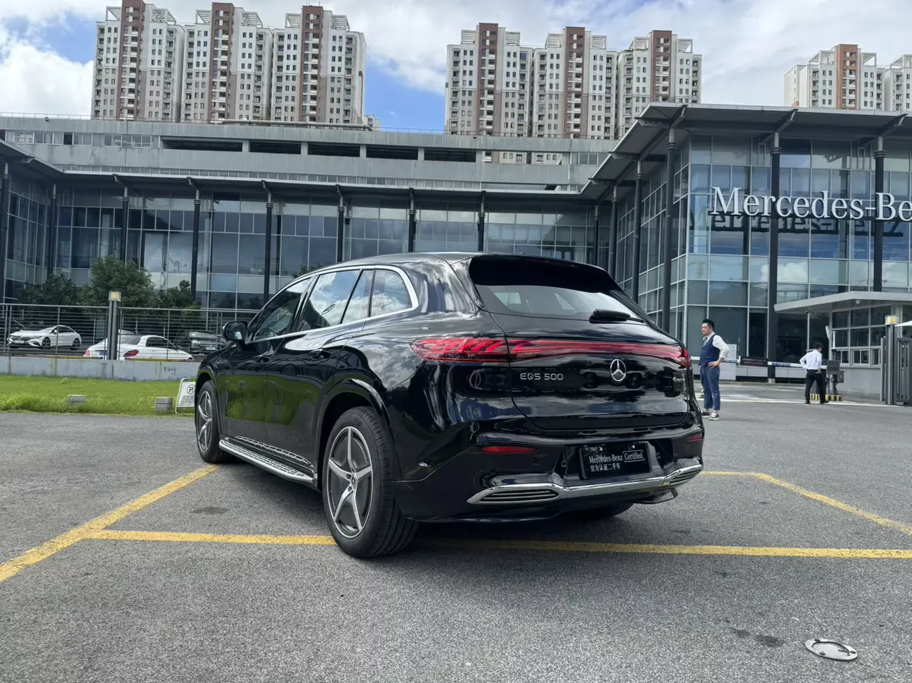 Mercedes-Benz EQS SUV