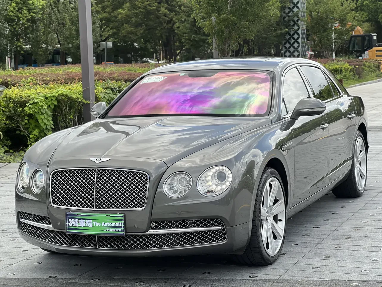 Bentley galloping  из Китая