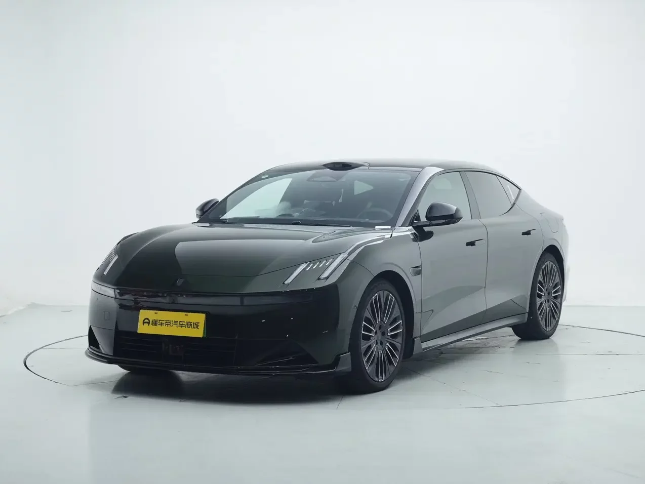 Lynk & Co 10 EM-P