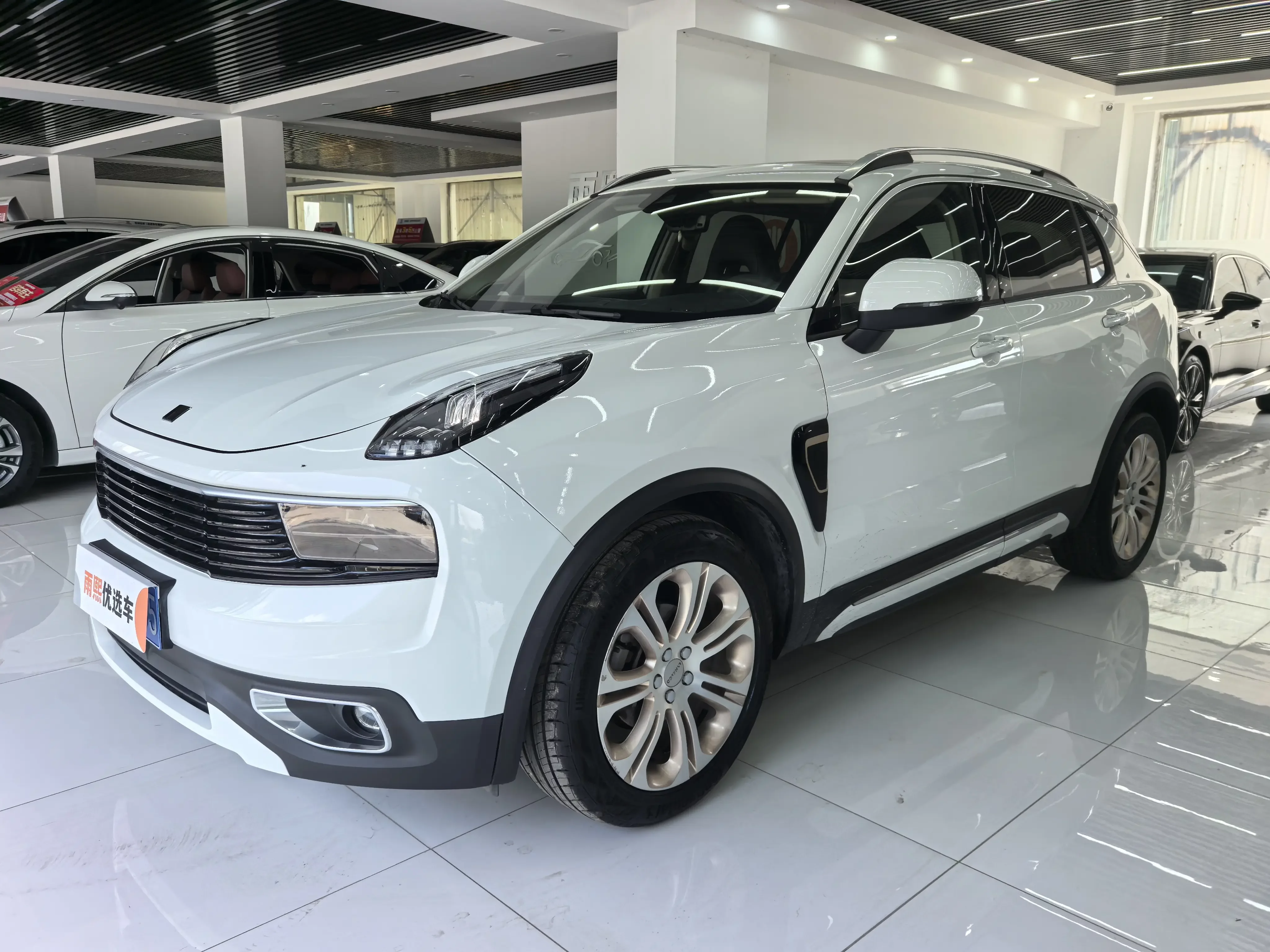 Lynk & Co 01 2019