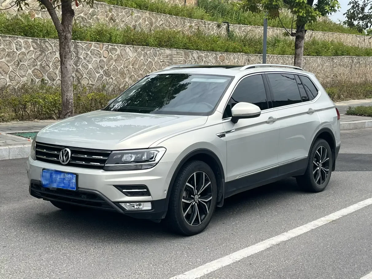 Volkswagen Tiguan L