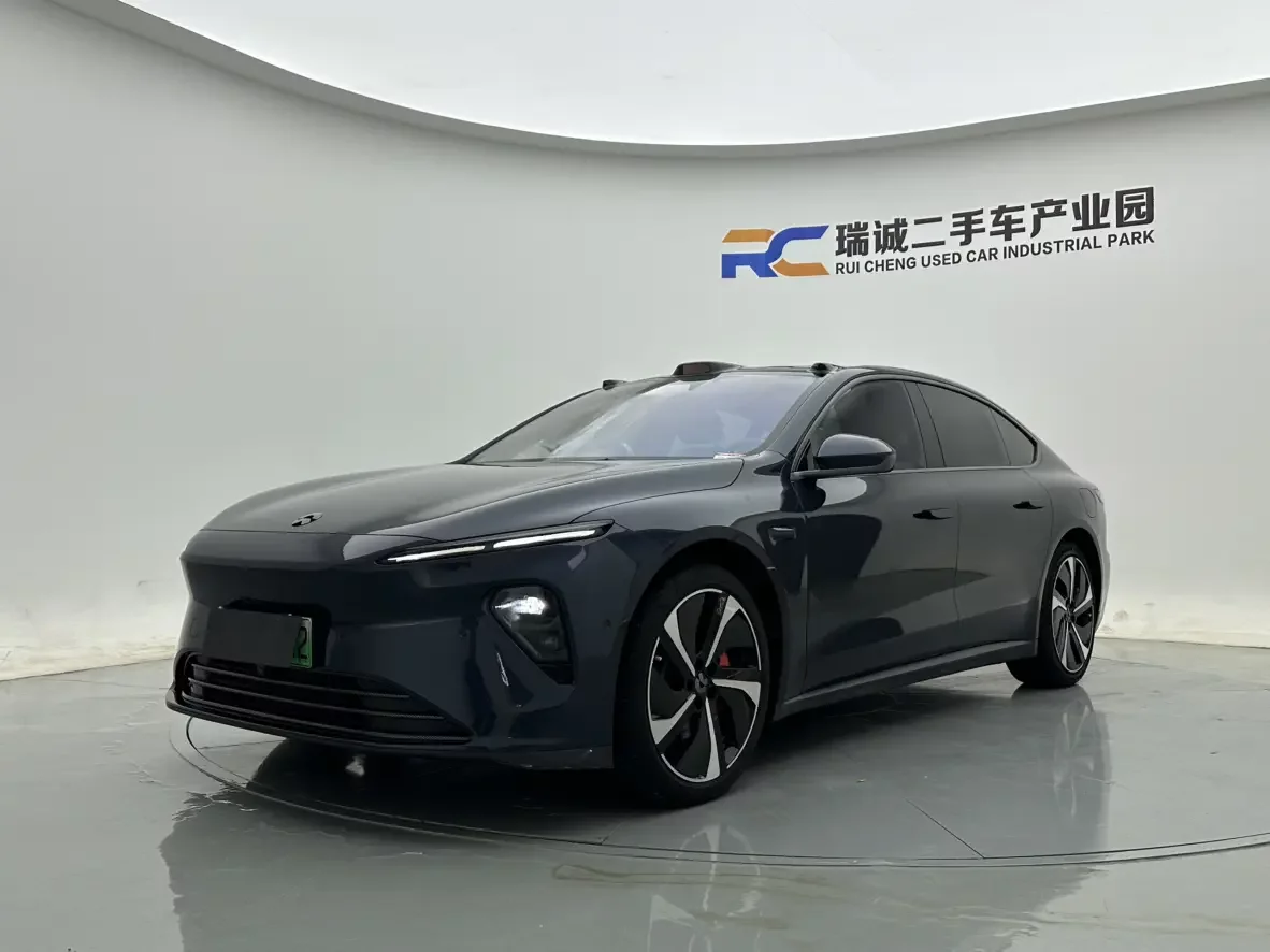 NIO ET7