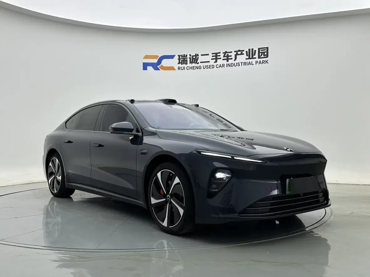 NIO ET7