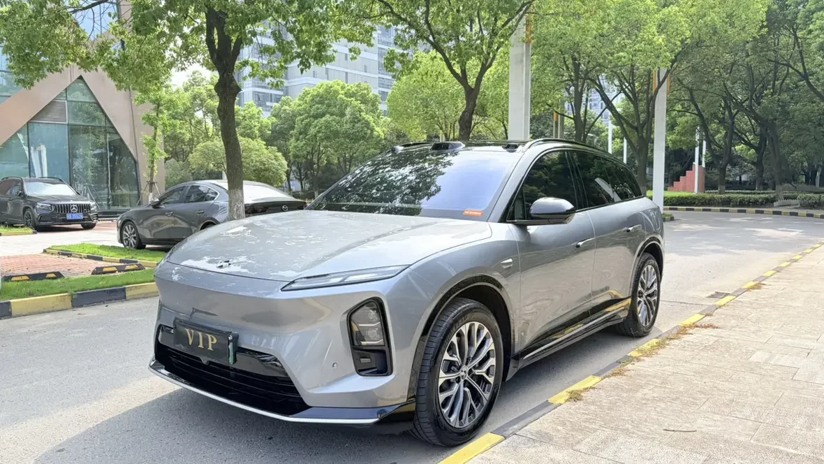 NIO ES6