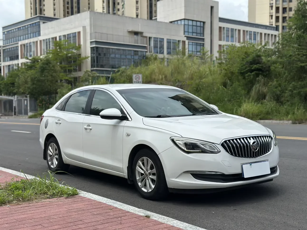 Buick Yinglang